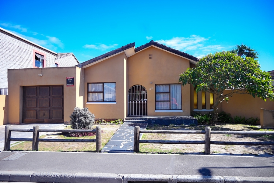 3 Bedroom Property for Sale in Surrey Estate Western Cape